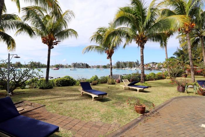 Luxury Bungalow B5 1st floor on an amazing beach in Grand Bay