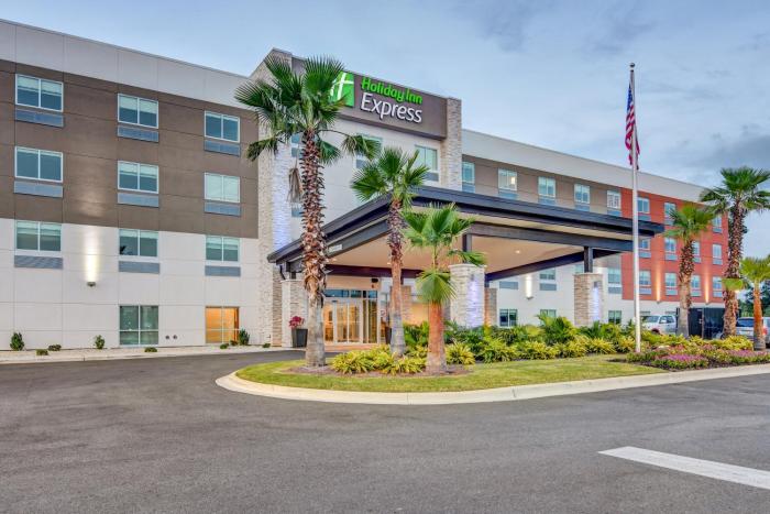 Holiday Inn Express - Fort Walton Beach Central by IHG