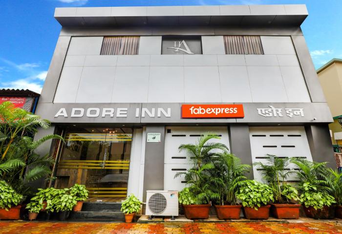 FabExpress Adore Inn - Nr Mumbai International Airport