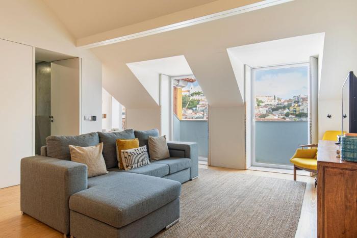 Lisbon Home With Castle View by LovelyStay