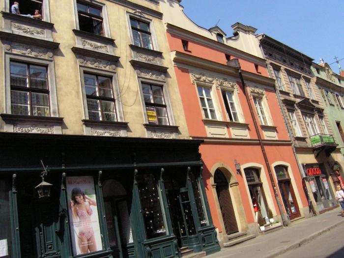 Sunny studio in the old town near main square