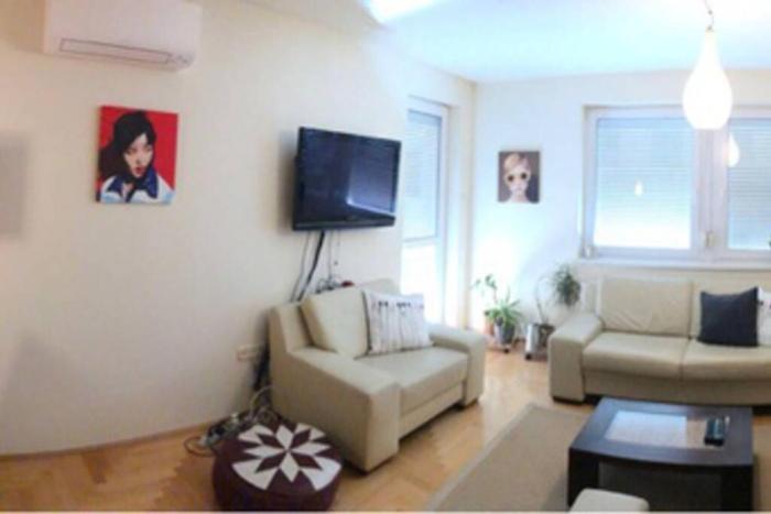 Smart Deluxe Apartment, just 2 min walk to the center