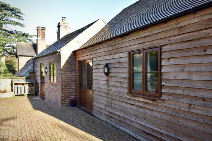 Finest Retreats - Shropshire Cottage, 2 bedrooms, sleeps 3