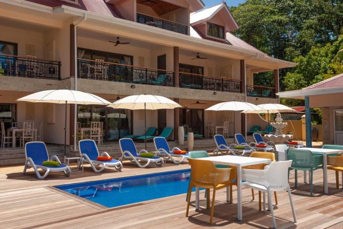 CocoLux Luxury Apartments