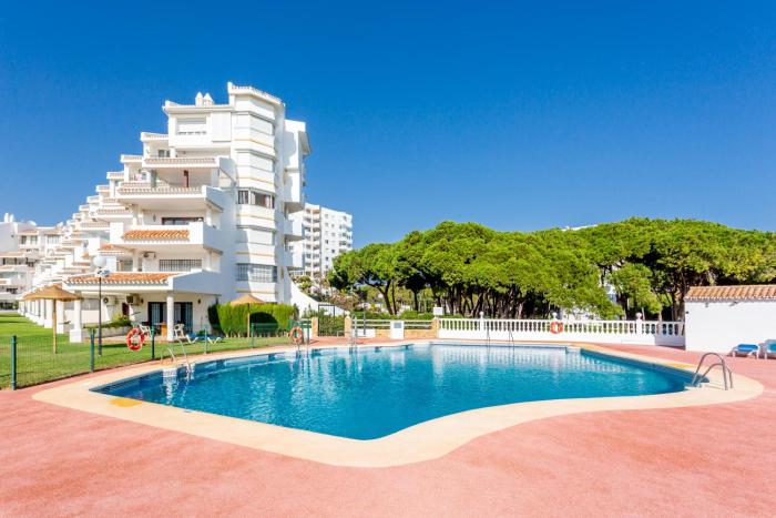 Relaxing Beachfront Complex with Sea Views - EaW Homes