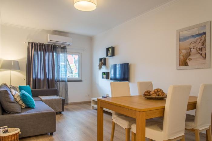 Charming and Central Apart - 350m from the beach