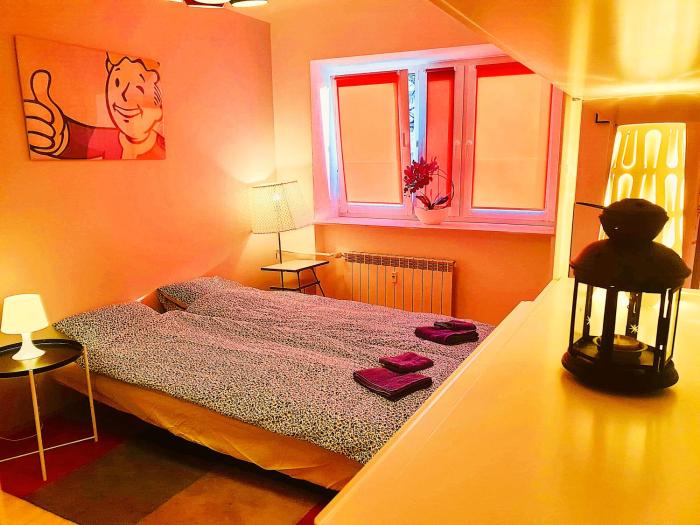 50 m to metro Ratusz Arsenał apt for 3 people