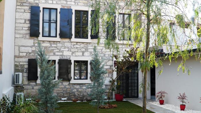 Urla Taş Konak Otel