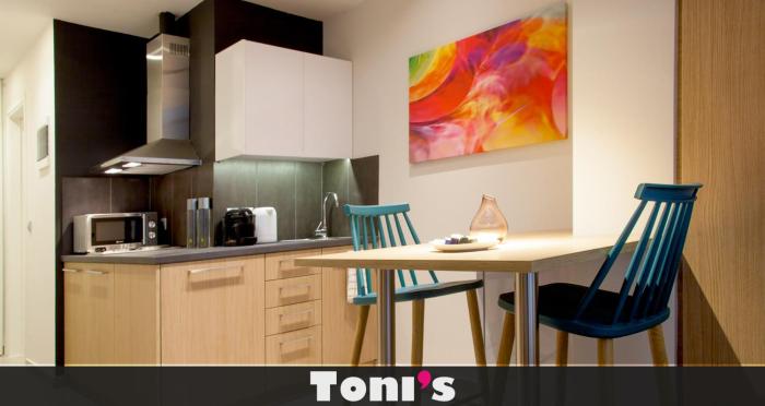 TONIS Fashionable Studio near Presidential Garden