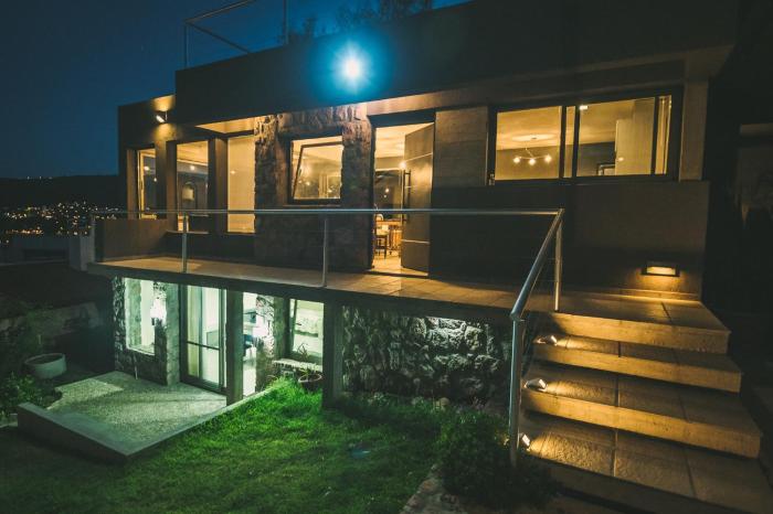 casa del alto categoria vista plena lago pileta