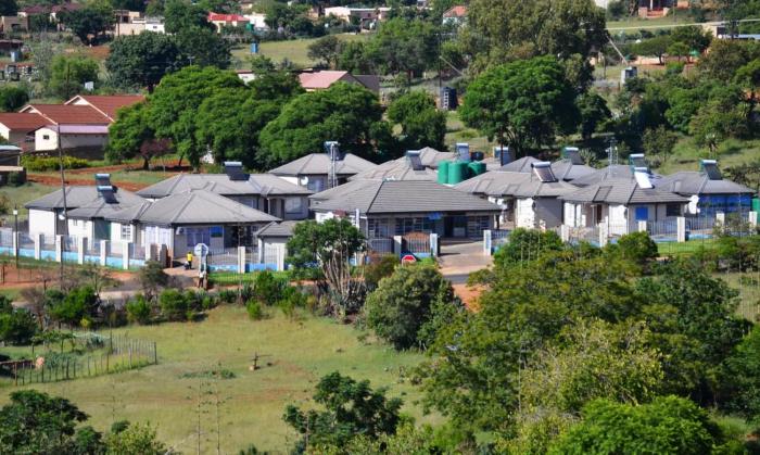 NALEDI LODGE & GUEST HOUSES