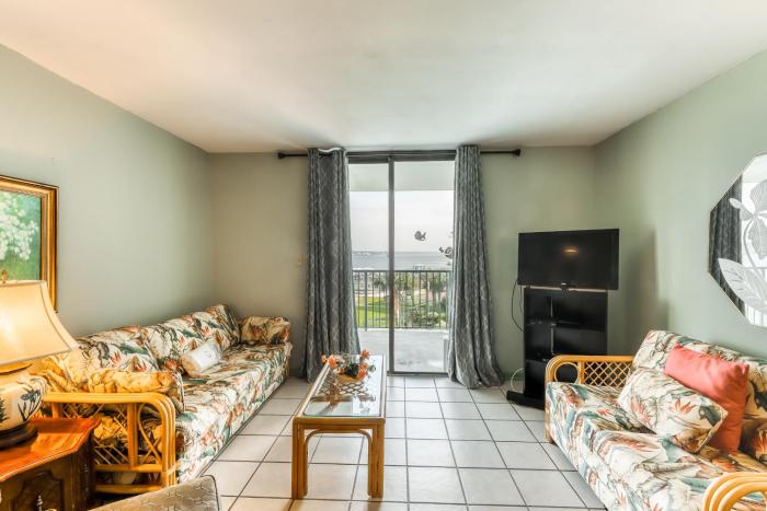 Gulf Shores Surf & Racquet Club 402B