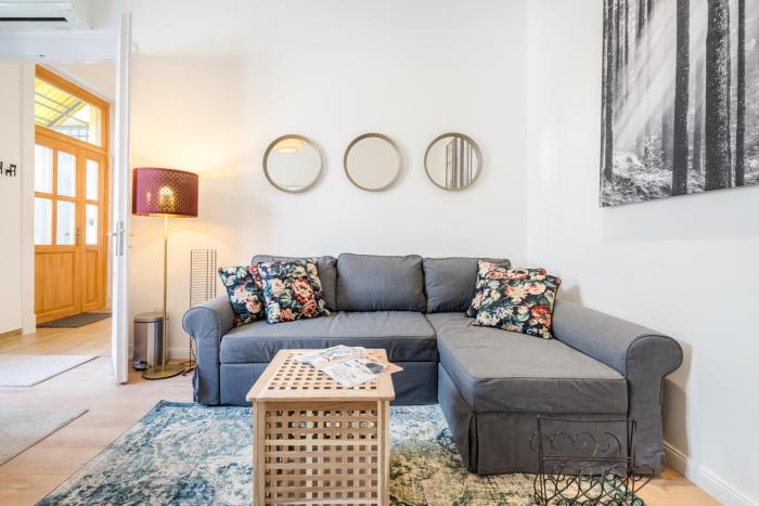 BpR Blooming Design Home with AC