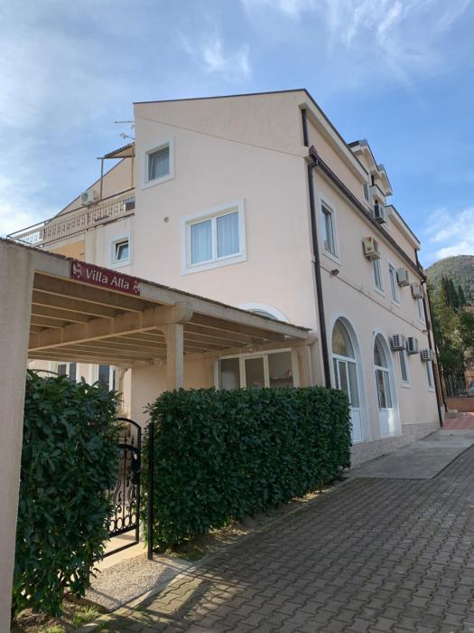 Villa Alla Bed and Breakfast