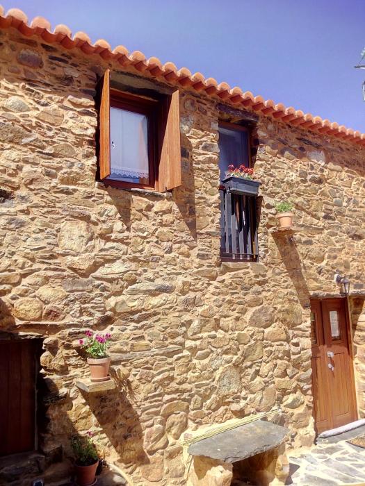 REFÚGIO DO RAPOSOCASA DENEB (CC)