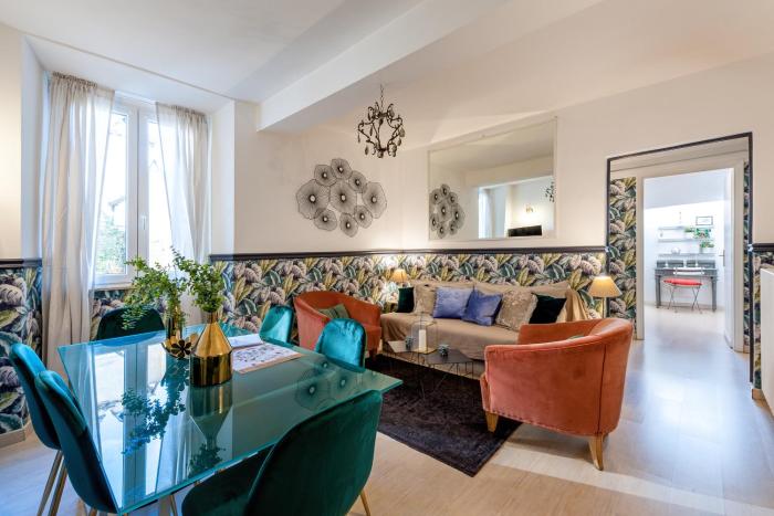 Trevi Fountain cool penthouse Apartment IREX