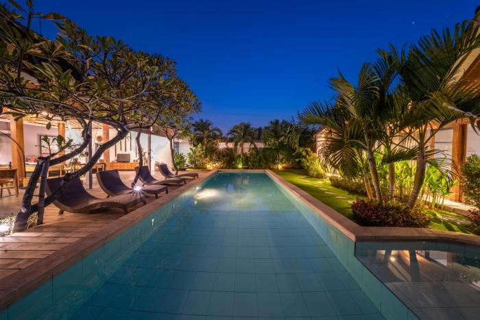 Villa Nahema - 4BR Villa in Seminyak Next to the Beach