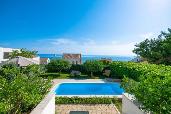 Holiday house Luna in Makarska with private pool