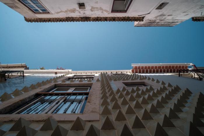 Friendly Border City Design Apartments