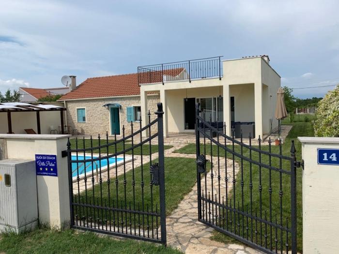 Holiday Home in Zadar with Private Pool