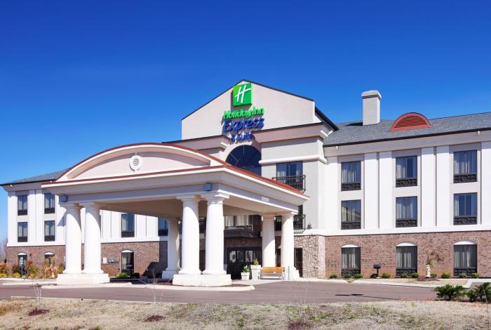 Holiday Inn Express & Suites Covington by IHG