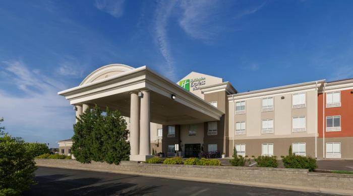 Holiday Inn Express Lawrence by IHG