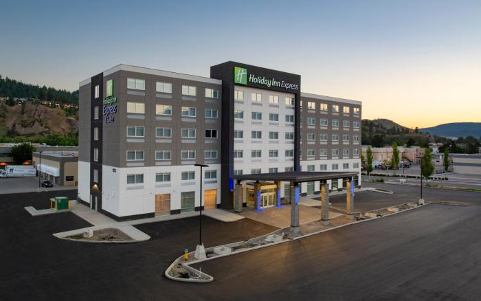 Holiday Inn Express & Suites Kelowna - East by IHG