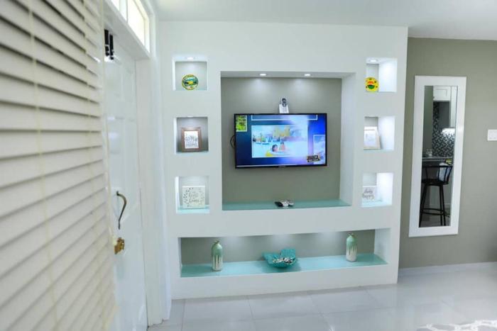Choose To Be Happy at Valencia - Studio Apartment