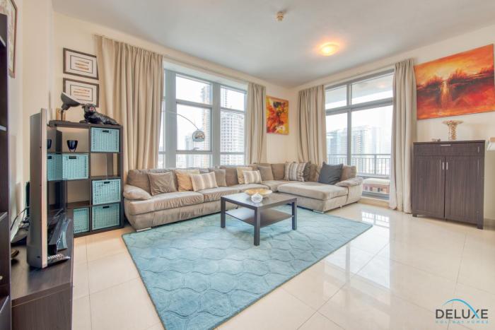 Close to Burj Khalifa & Dubai Mall with Relaxing Balcony, Claren Tower 1, Downtown Dubai by Deluxe Holiday Homes