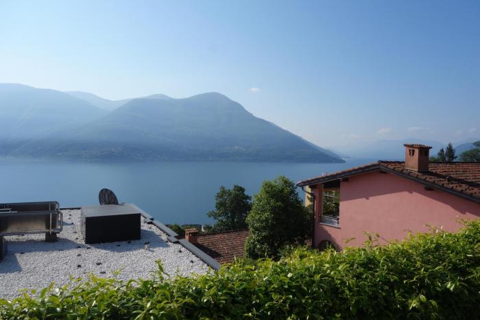 Brissago: 3.5 Zi-Wohnung an extrem ruhiger Lage mit fantastischem Ausblick