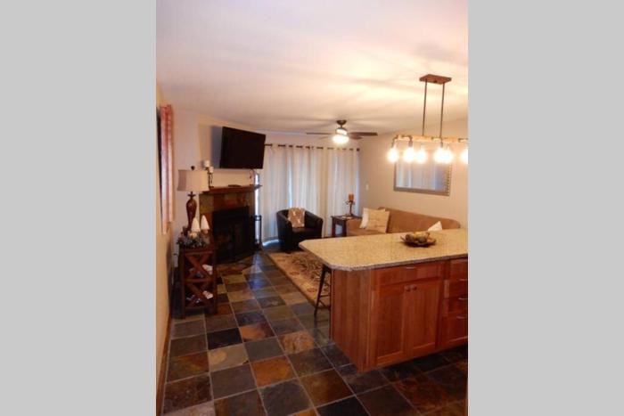 #211 1br Condo across from Park City Resort