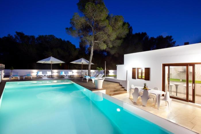Beautiful 5 Star Villa with Private Pool Ibiza Villa 1076