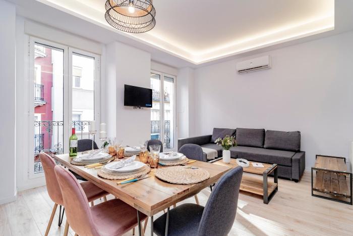 Espléndido y Radiante Apto en Malasaña By Batuecas