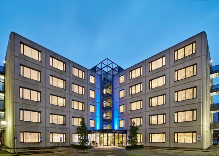 Holiday Inn Express Amsterdam - Schiphol by IHG