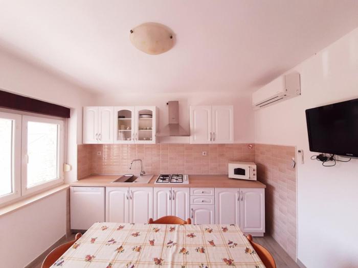 Apartments Renato Mužić Cres