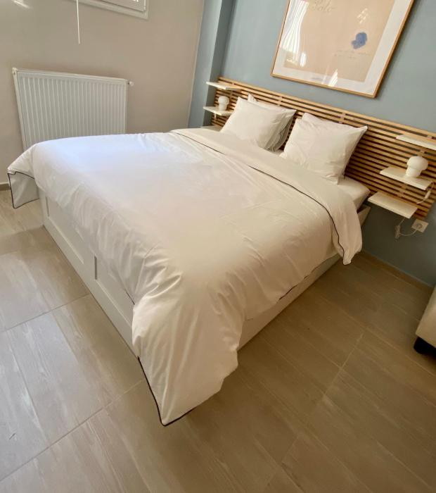 For a genuine Athenian homestay!