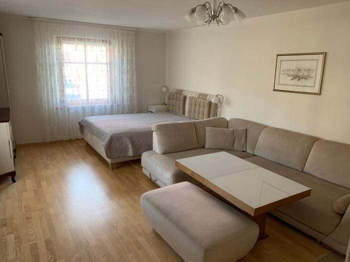 Baltas apartamentas