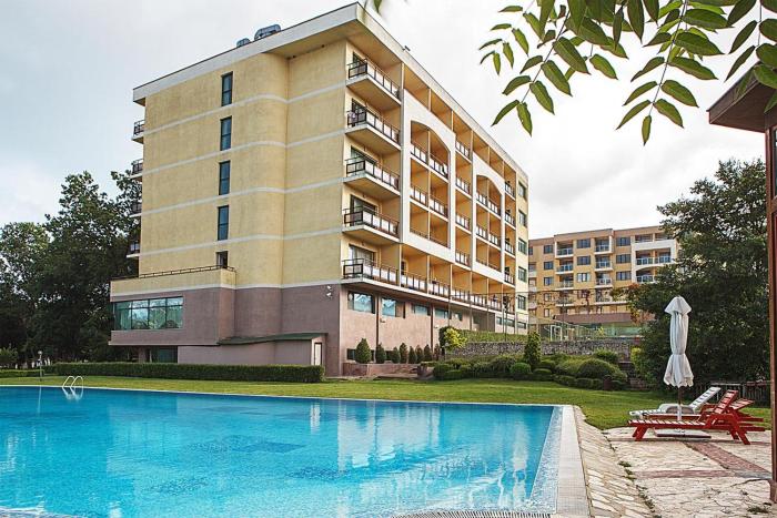 Pool and Sea Apartament St Elena