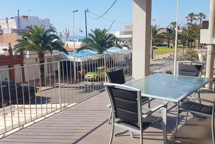 Spacious apartment with sea view in El Grau de Moncofa, 108m²