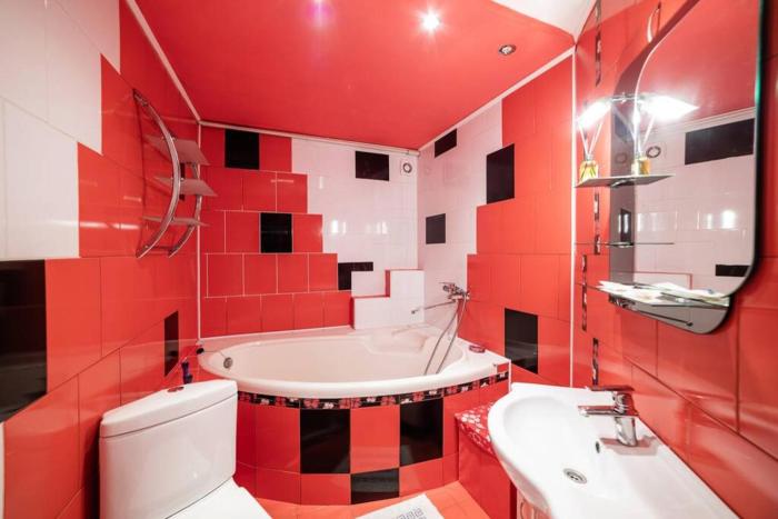 Дизайнерська квартира у центрі міста