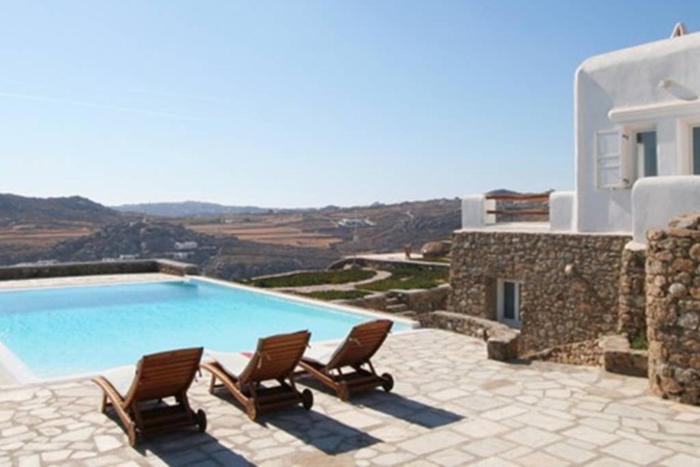 Villa Super Three in Super Paradise