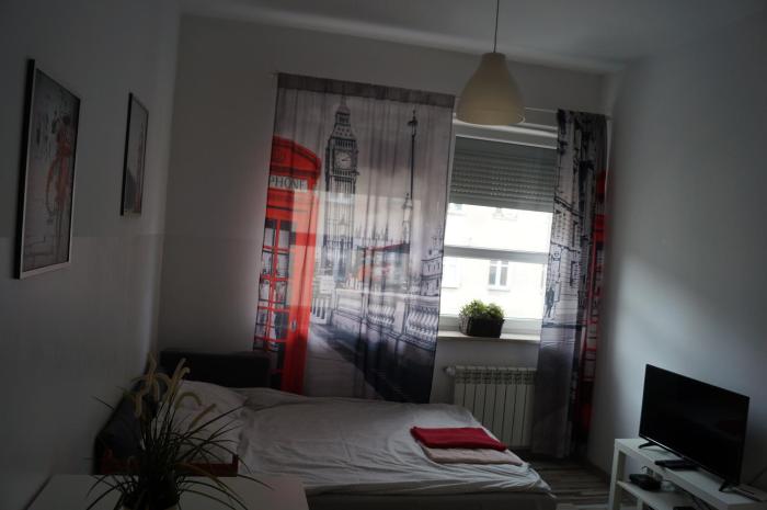 Red Apartament