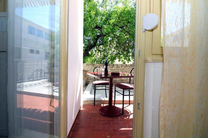 One bedroom appartement with wifi at Tisno
