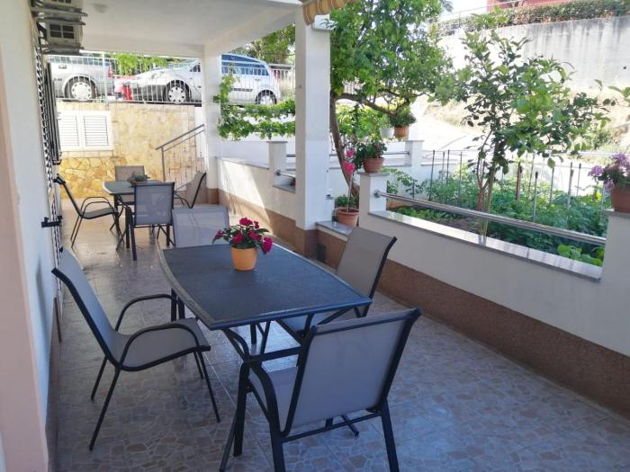 Apartmani Antonia Nakić -Stobreč