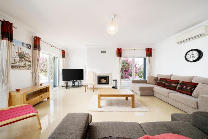 Albardeira 83 by Destination Algarve