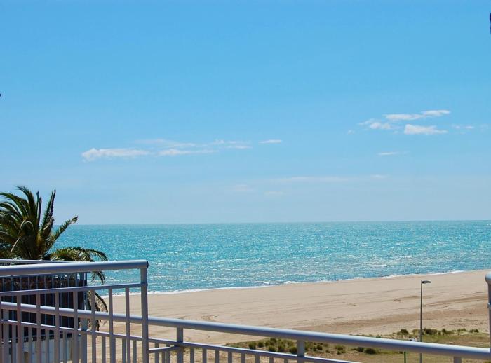 Soliair Beachfront Castelldefels