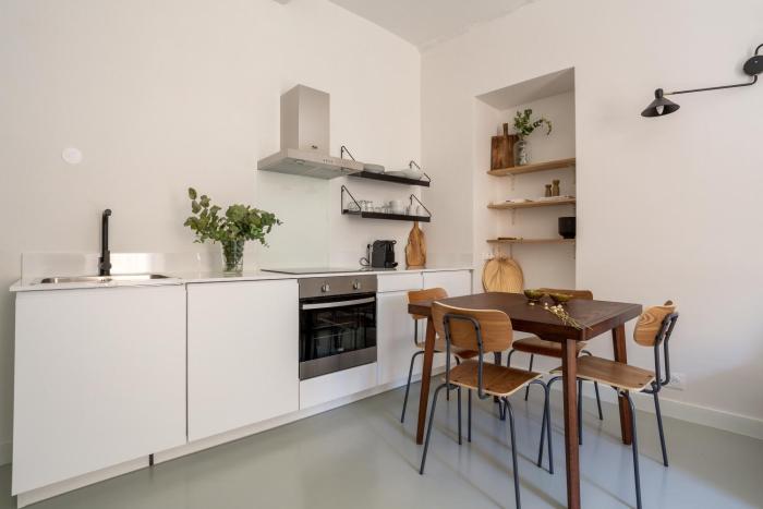 Plage à pied au cœur du vieil Antibes