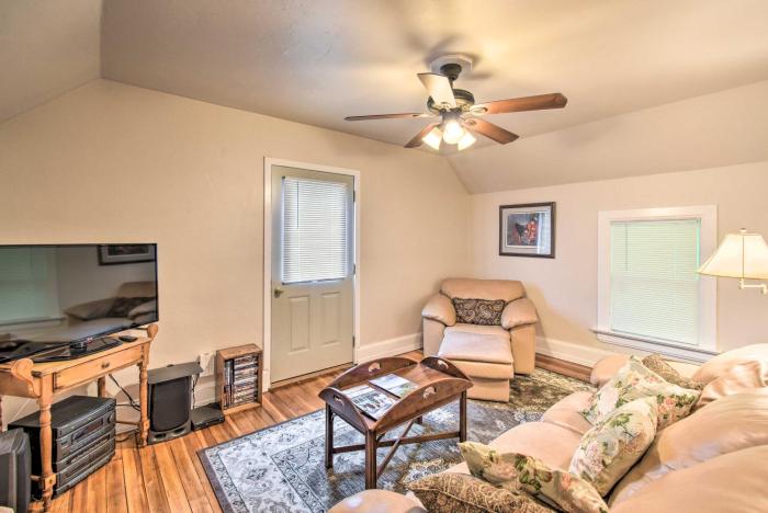 Cozy Unit w Patio: Walk to Dining, Lake Elkhart!