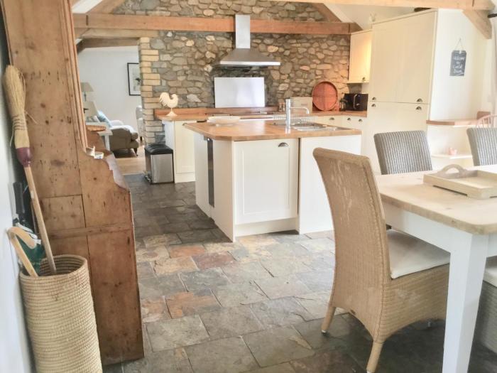 Cuckoo Barn at Penygaer farm near the Brecon Beacons