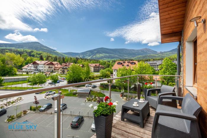 Apartamenty BlueSky-Ogrodnicza - nowoczesne apartamenty z balkonem i widokiem na góry, blisko centrum Karpacza, stoków narciarskich i atrakcji